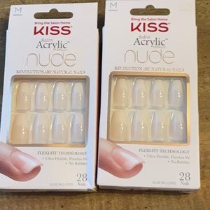 Kiss Acrylic nails nude - brand new ☀️💕set of 2💕☀️